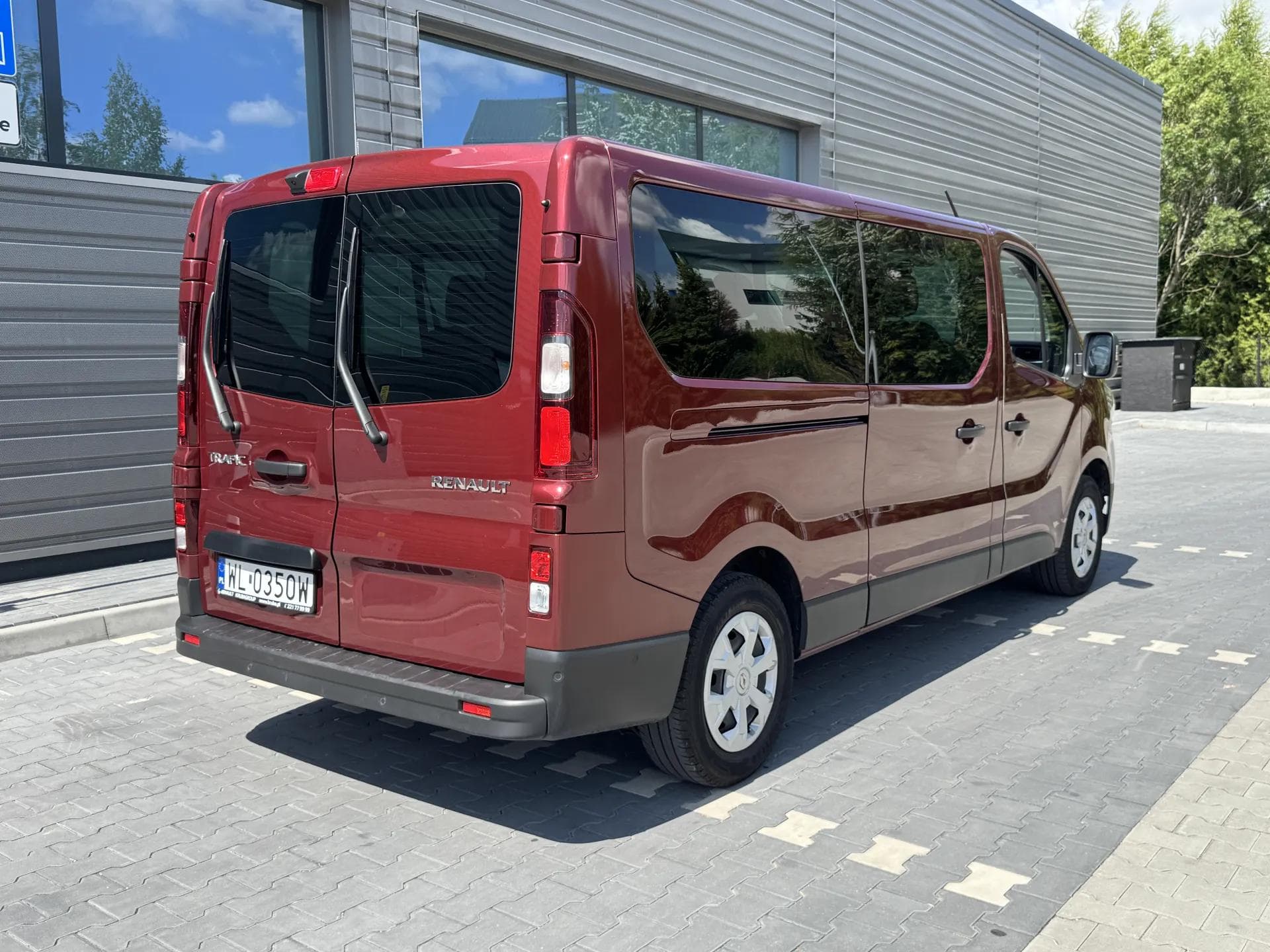 Renault Trafic 8 miejsc