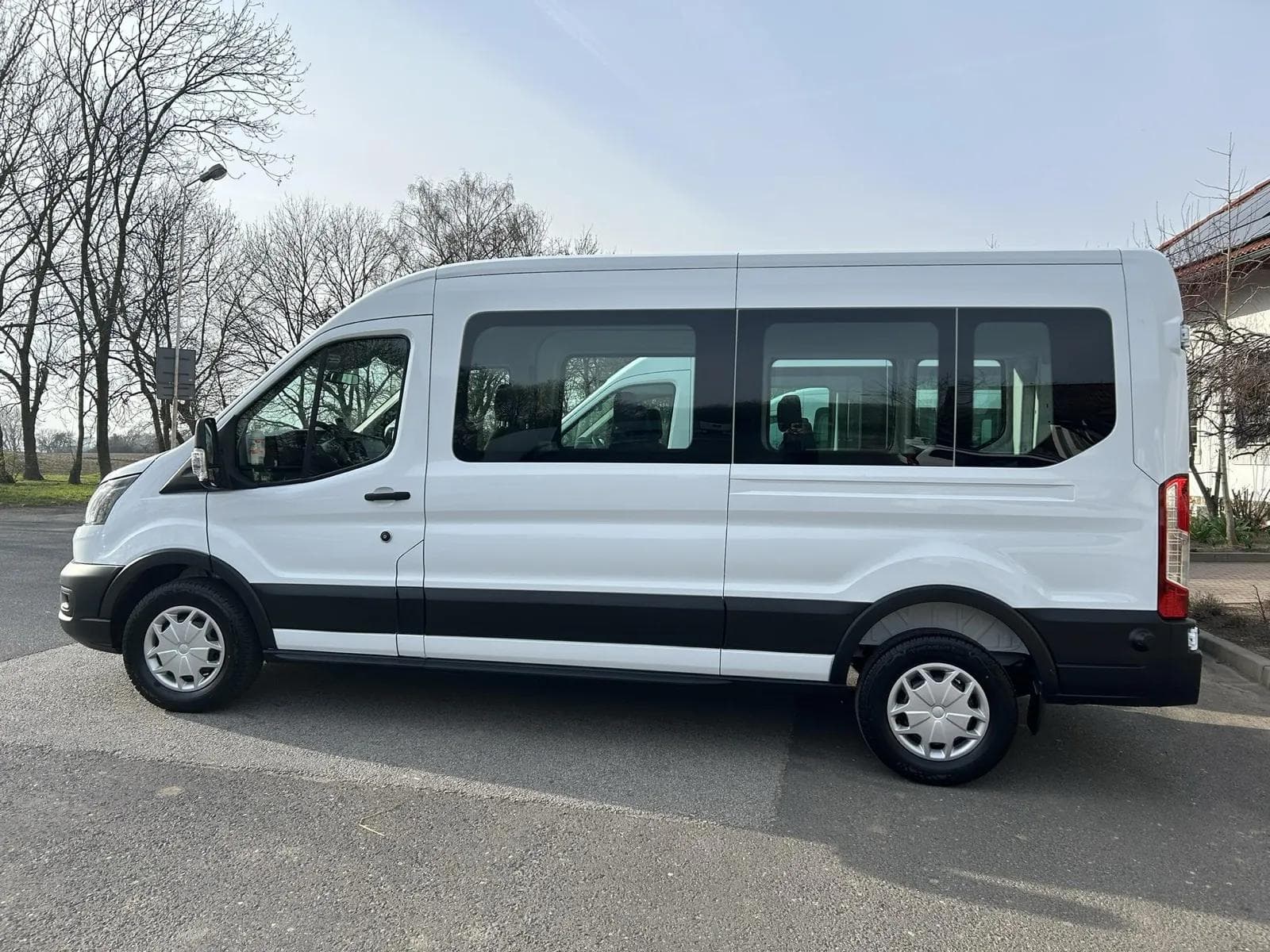 Ford Transit 9 miejsc (manual)